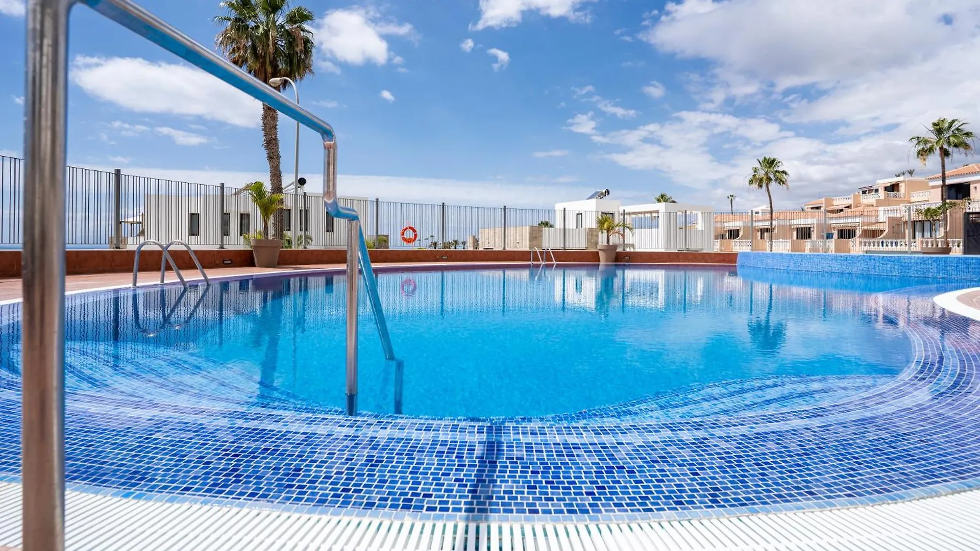 Apartment With Ocean Views & Pool In Colina Blanca, Costa Adeje 0*, Costa Adeje (Tenerife) Spanien